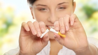 maneiras eficazes de parar de fumar por conta própria